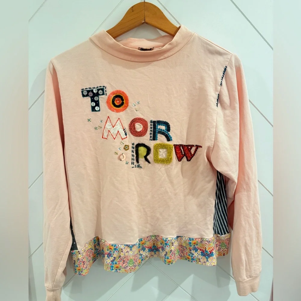 Rare Anthropologie mock neck Tomorrow Sweatshirt Embroidered Size: Small - Picture 3 of 7